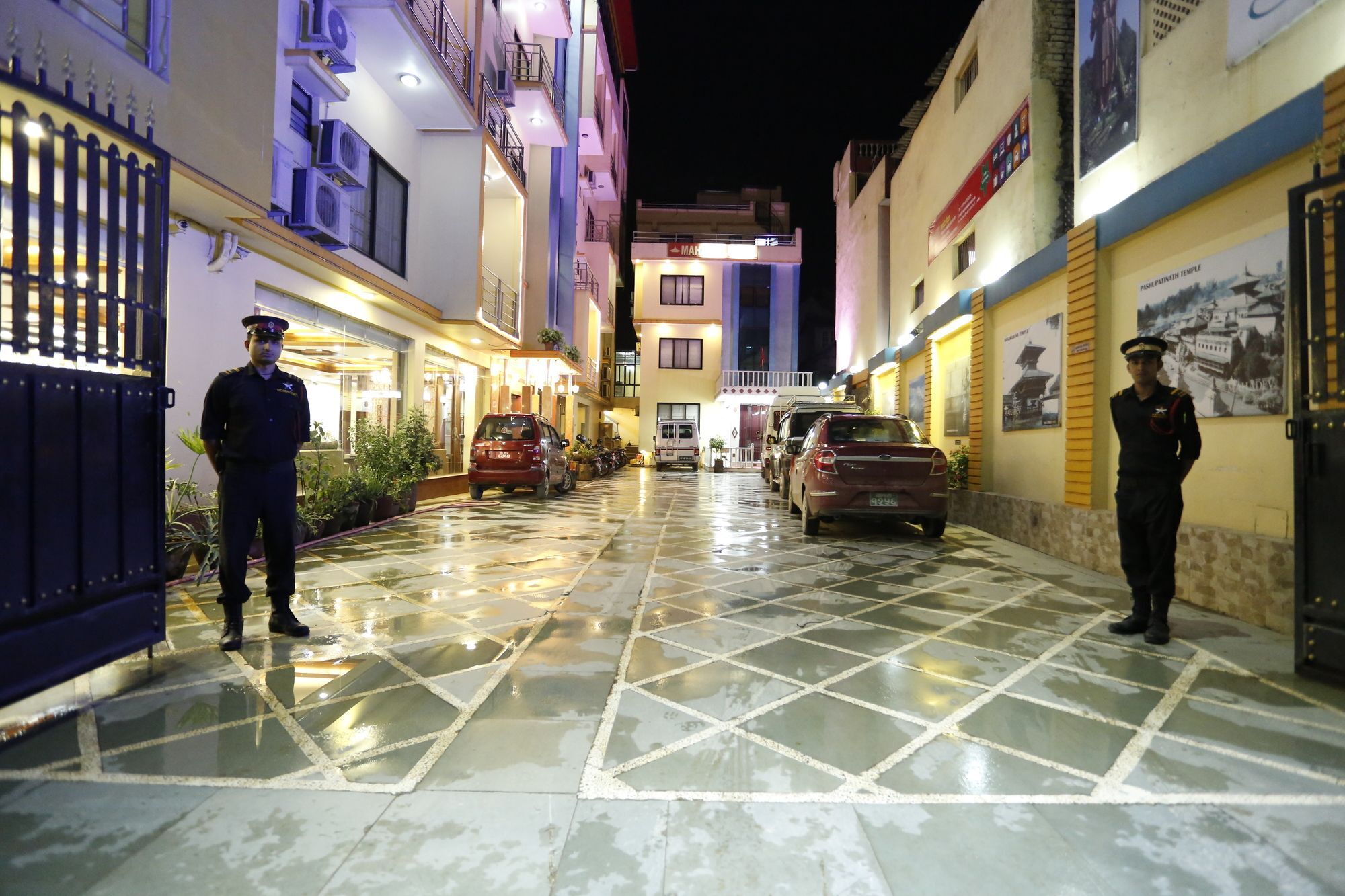 Mahadev Hotel Catmandu Exterior foto