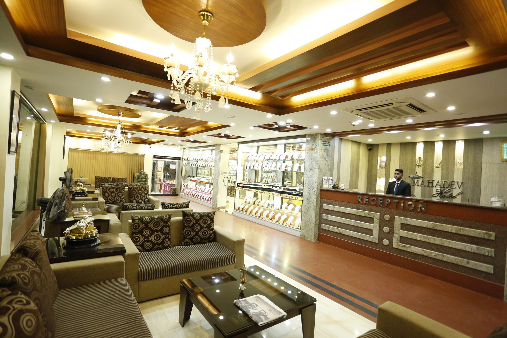 Mahadev Hotel Catmandu Exterior foto
